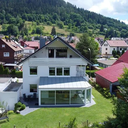 Am Enzufer Mit Balkon In Im Schwarzwald *