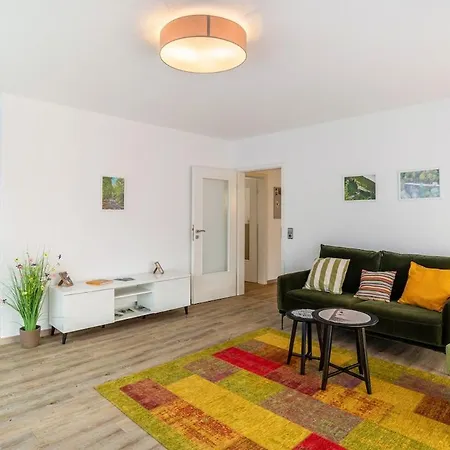 Am Enzufer Mit Balkon In Im Schwarzwald *