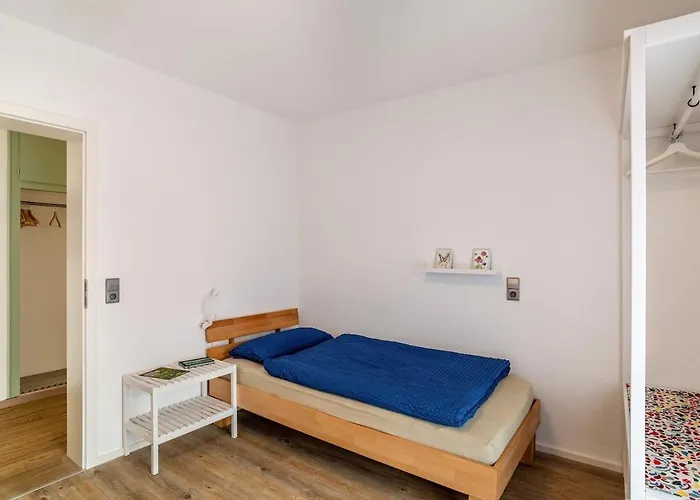 公寓 Am Enzufer Mit Balkon In Im Schwarzwald 巴特维尔德巴德