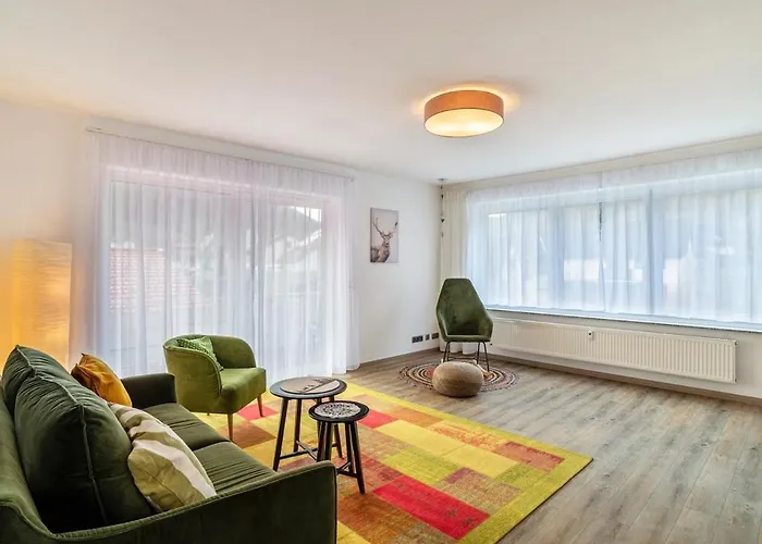 Am Enzufer Mit Balkon In Im Schwarzwald * 巴特维尔德巴德