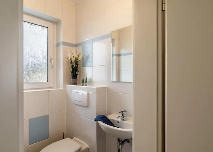 公寓 Am Enzufer Mit Balkon In Im Schwarzwald